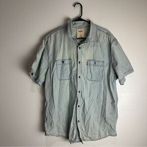 Levis Vintage Button Up Shirt Size XL